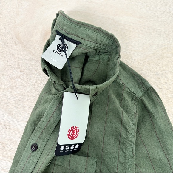 Element Men's Green Button Down Collared Shirt - Picture 2 of 5